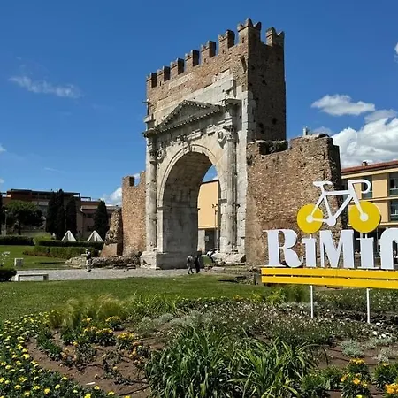 Apartament Casa Modigliani - Centralissimo Per Centro Storico, Mare, Fiere E Congressi *